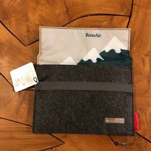 Reno Air Airline Travel Bag Toiletries Case Retro